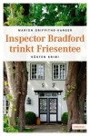 Inspector-Bradford-trinkt-Friesentee